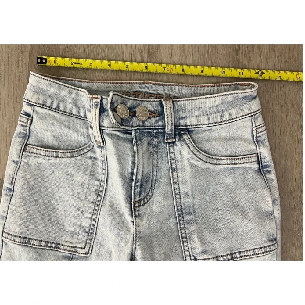 Justice Girls Light Acid Wash Flare Cargo Jeans Size 10 Double Button Y2K Retro